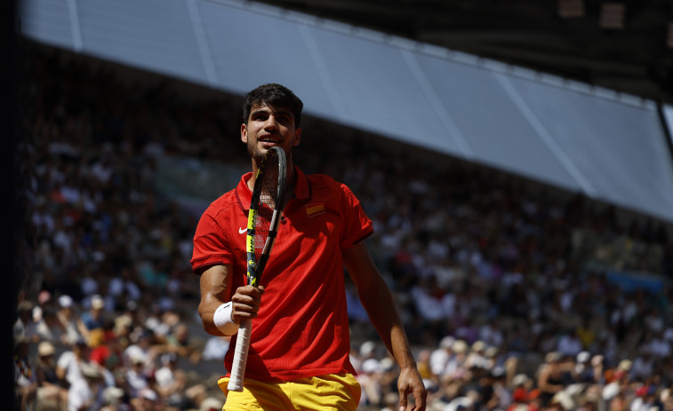 Alcaraz avanza hacia las medallas antes de su cita con Nadal en el dobles