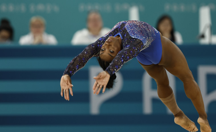 Simon Biles agranda su leyenda con otra medalla de oro