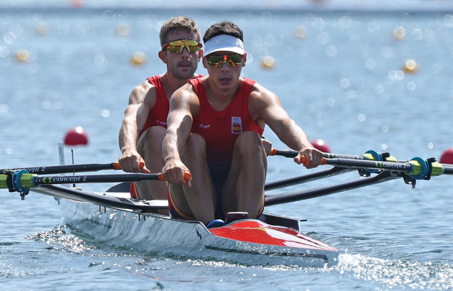 Dennis Carracedo y Caetano Horta, diploma olímpico en doble sculls ligeros