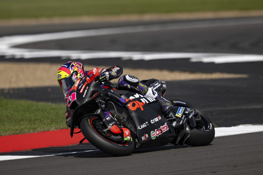 Aleix Espargaró séptima 'pole position' y récord absoluto en Silverstone