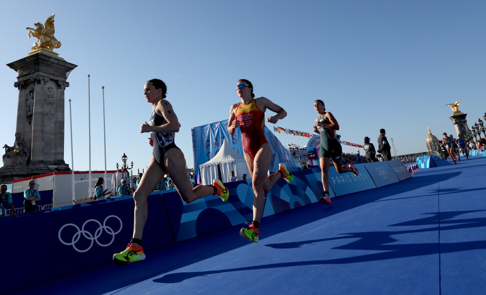 Alemania gana el oro en triatlón mixto, España queda novena