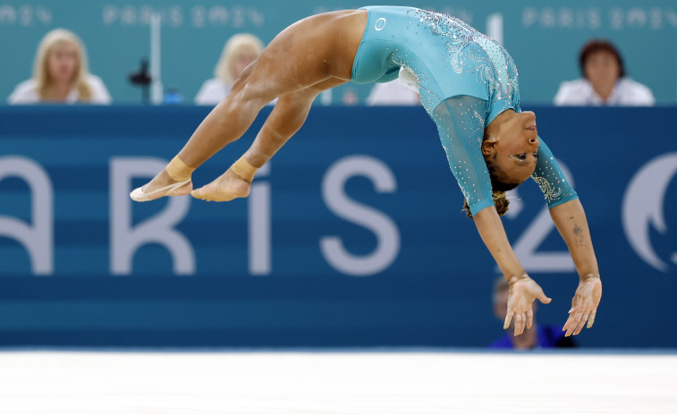 Rebeca Andrade gana el oro en suelo por delante de Biles