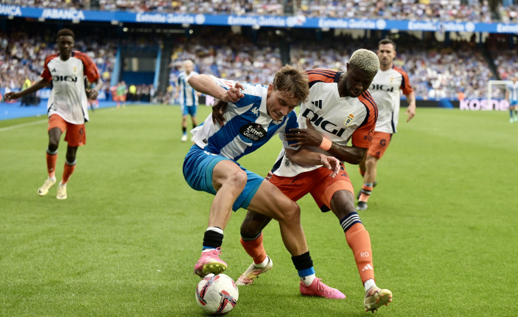 El Dépor, el equipo que menos incorporaciones utilizó en el once en la primera jornada