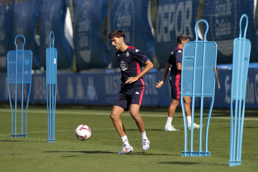 Rafa Obrador, un lateral "muy ofensivo" para el Dépor, que ya va convocado