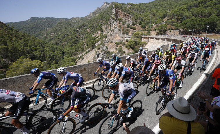 Roglic se impone en Cazorla, Mas segundo y O'Connor sigue líder