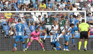 Debut y puerta a cero para Helton