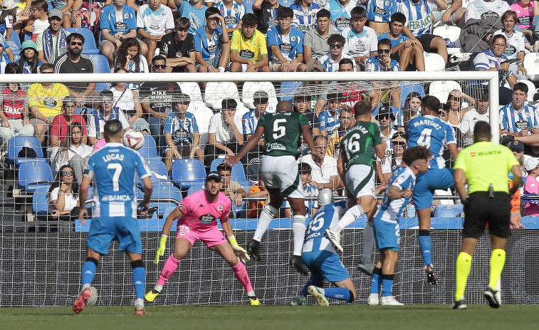 Debut y puerta a cero para Helton