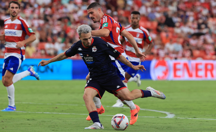 Granada-Dépor (1-1). Guardar la ropa tras nadar contracorriente