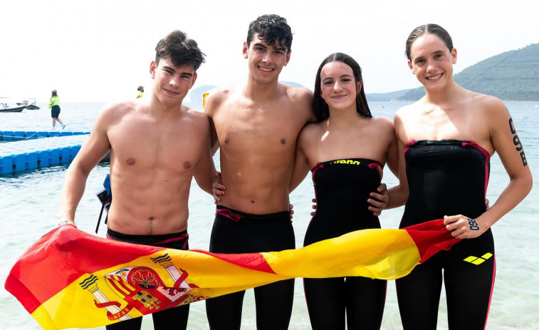 El arteixán Mateo García, bronce mundial júnior en el relevo de aguas abiertas