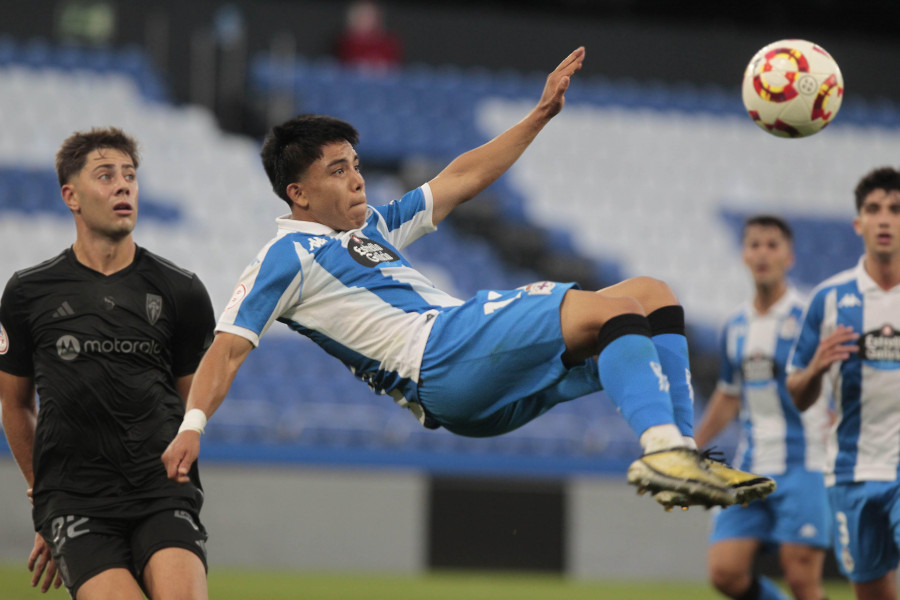 El Fabril se gusta en Riazor contra el Compostela (2-0)