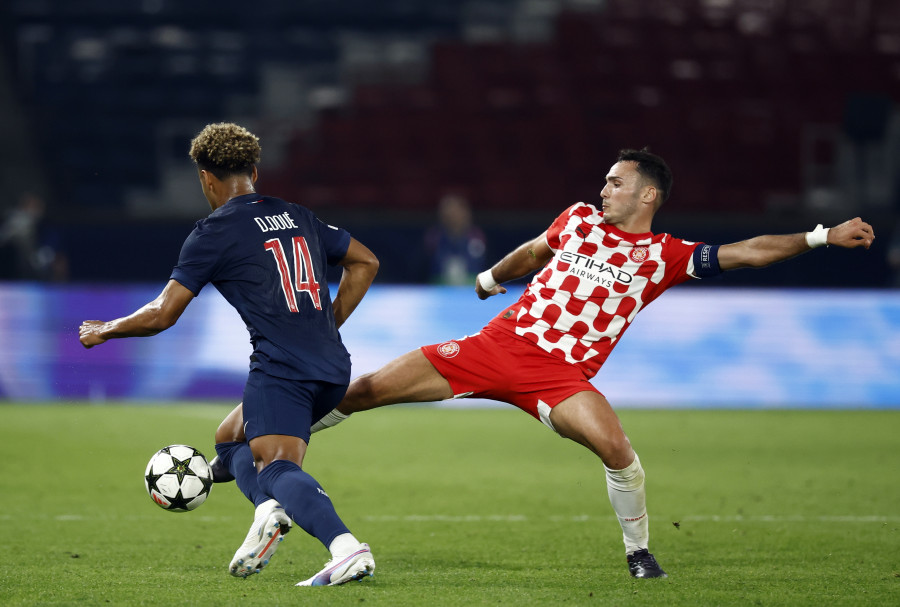 Un error de Gazzaniga amarga el debut europeo del Girona en el minuto noventa (1-0)