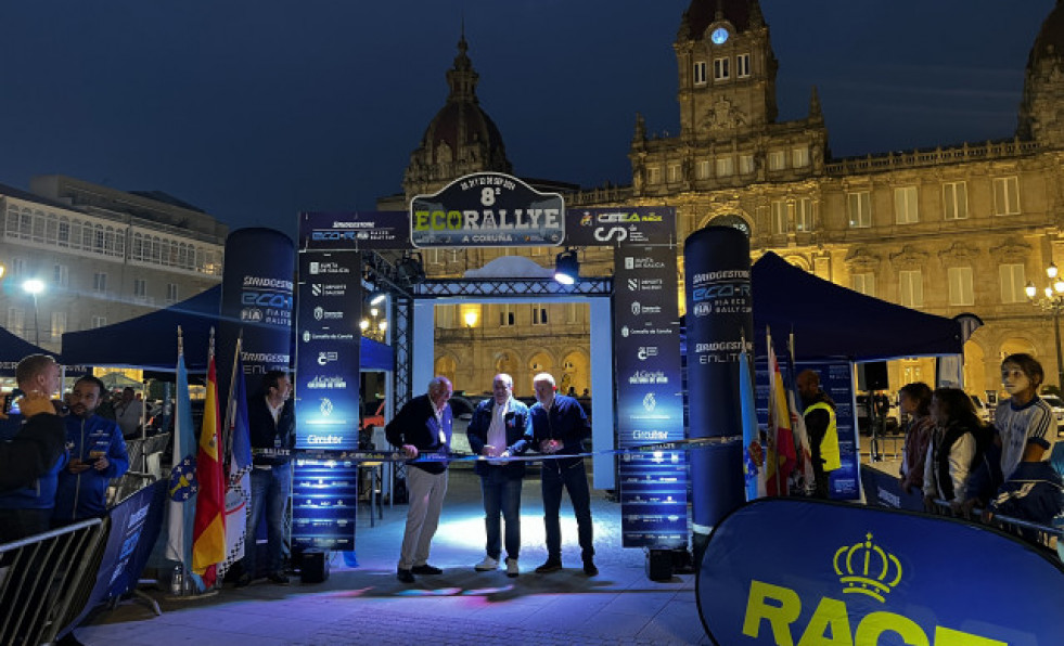 El 8ª Eco Rallye A Coruña celebra la ceremonia de apertura de su edición más extensa y concurrida