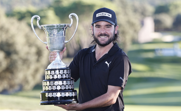 El español Ángel Hidalgo gana el Abierto de España de golf tras superar a Jon Rahm