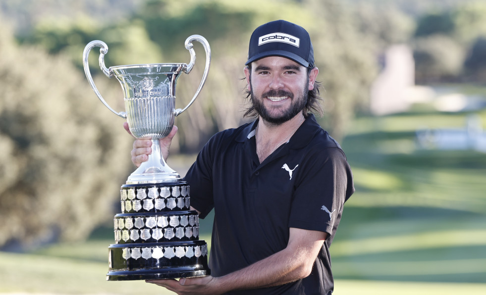 El español Ángel Hidalgo gana el Abierto de España de golf tras superar a Jon Rahm