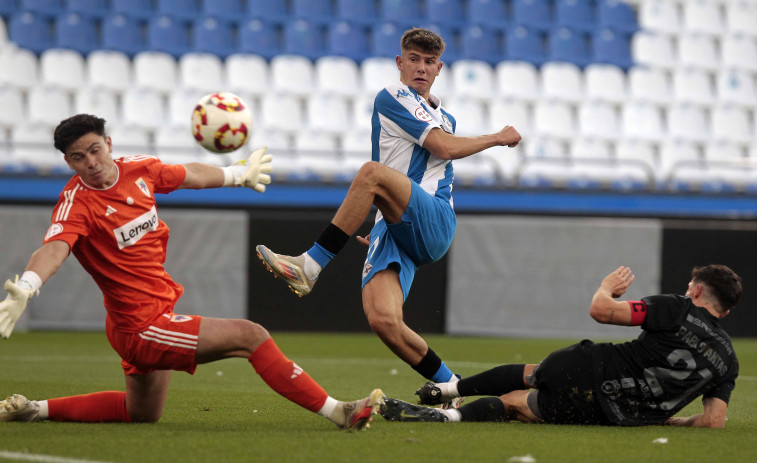 Óscar Gilsanz reparte juego en el Fabril