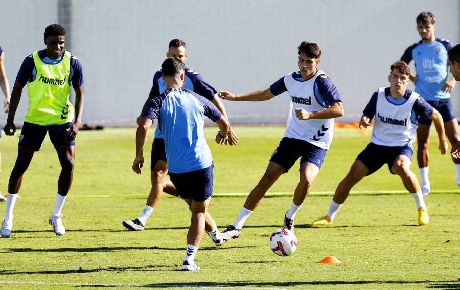 Haitam, única baja en el entrenamiento del Málaga