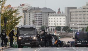 Detenidas dos personas por los enfrentamientos con la Policía antes del partido Dépor-Málaga