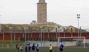 El torneo de fútbol por la paz y la no violencia que pondrá a jugar a A Coruña