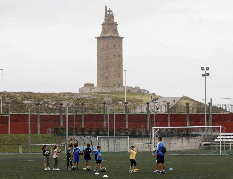 El torneo de fútbol por la paz y la no violencia que pondrá a jugar a A Coruña