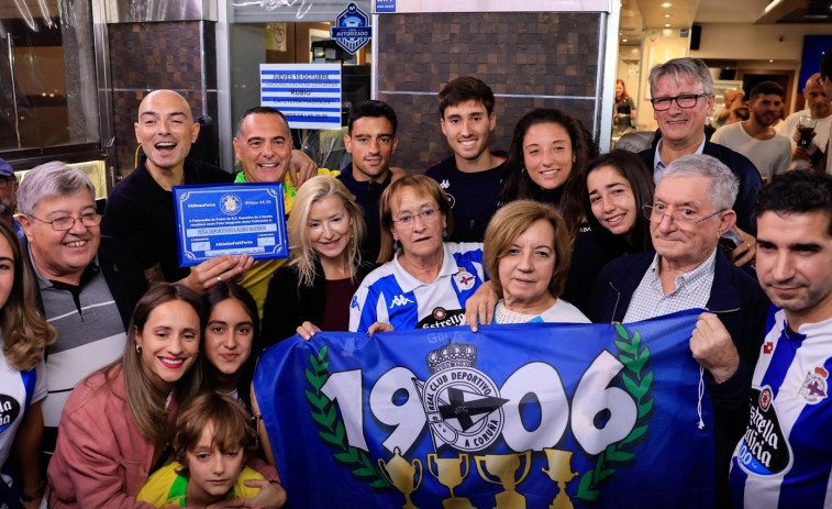 Inaugurada con éxito la peña blanquiazul Rubio en Os Mallos