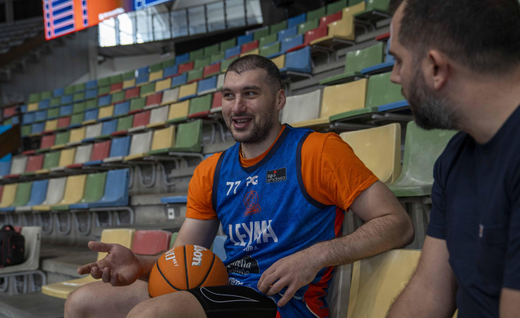 Doce preguntas rápidas con el jugador del Básquet Coruña Beqa Burjanadze