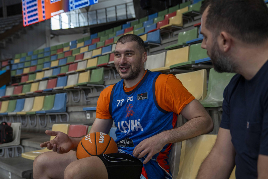 Doce preguntas rápidas con el jugador del Básquet Coruña Beqa Burjanadze