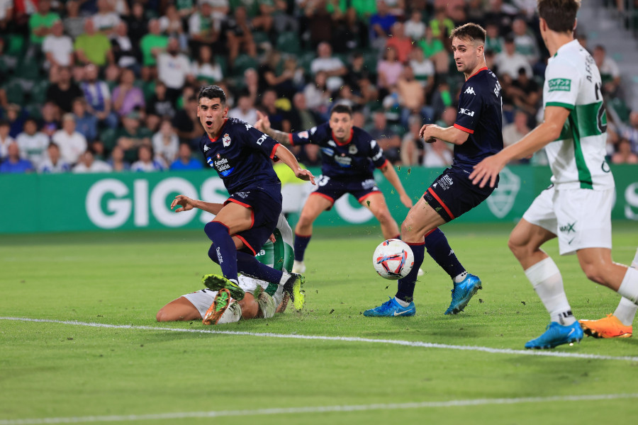 Un Deportivo en el que se puede creer saca un punto de Elche (0-0)