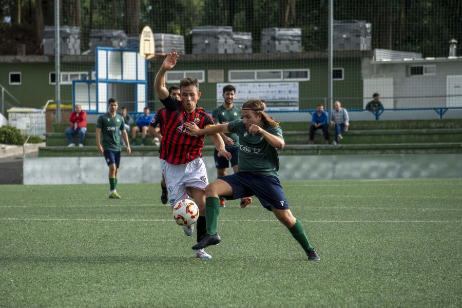 El San Tirso paga en la Liga el peaje de la gloria de la Copa del Rey