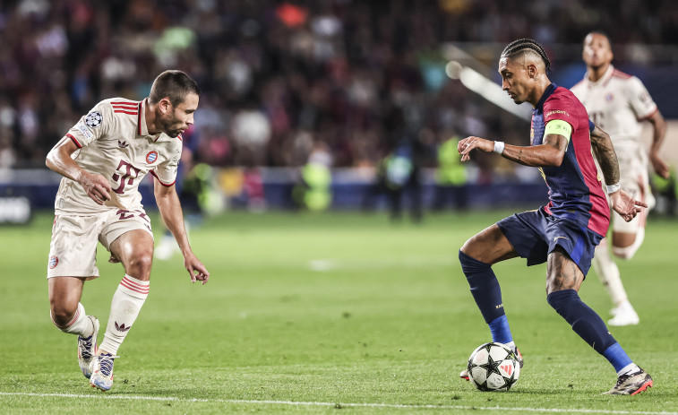 Raphinha entierra los viejos fantasmas de un Barça que regresa a la élite (4-1)