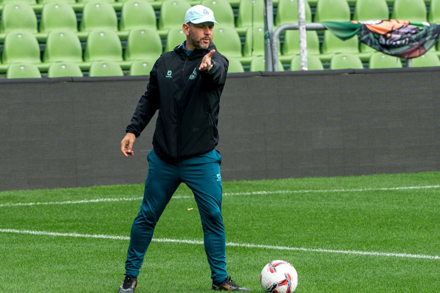 José Alberto, el técnico que ha devuelto la fe al Racing de Santander