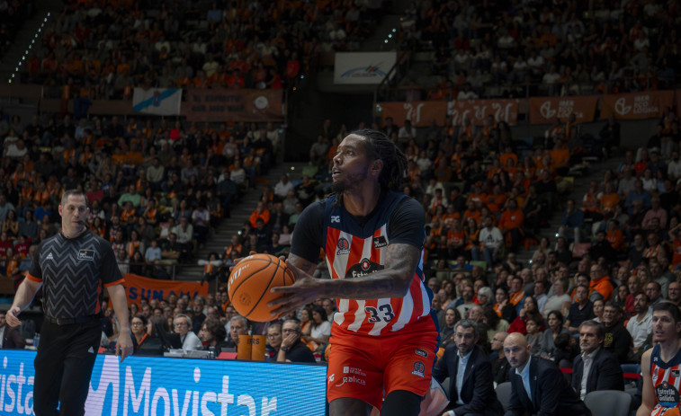 La primera gran noche de Thompkins con el Leyma Coruña en el Coliseum