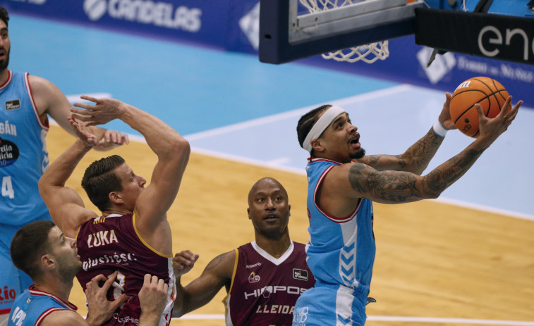 Paulí lidera a un Lleida que asalta la pista del Río Breogán   (77-81)