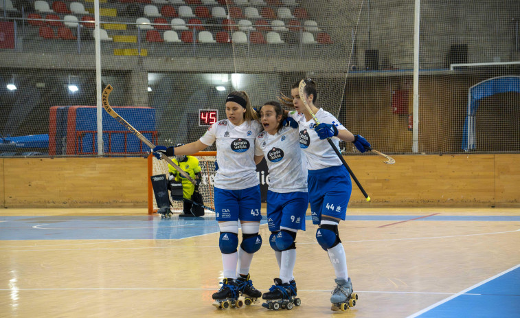 El HC Coruña salva un punto a cinco minutos del final