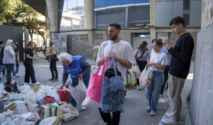 Tres camiones con 80 toneladas de víveres, camino de Valencia