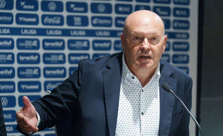 Pepe Mel renueva en el Tenerife hasta 2026