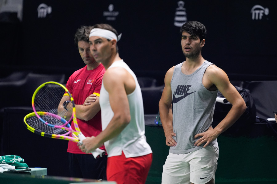 Nadal y Alcaraz entrenan juntos a buen nivel antes del debut en la Copa Davis