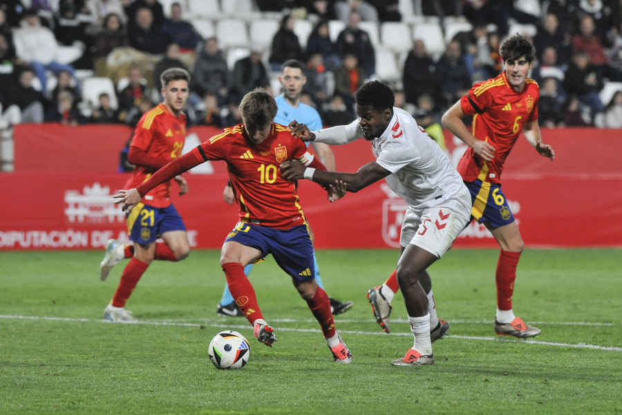 España se impone a Dinamarca en su preparación para el Europeo (2-1)