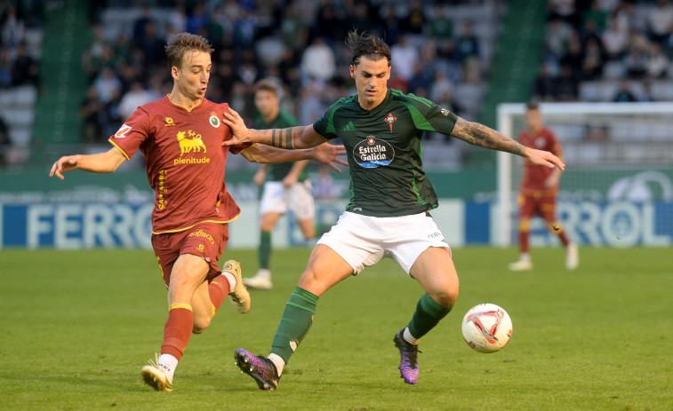 El Racing de Ferrol, necesitado de puntos, recibe a un Levante herido por la Copa