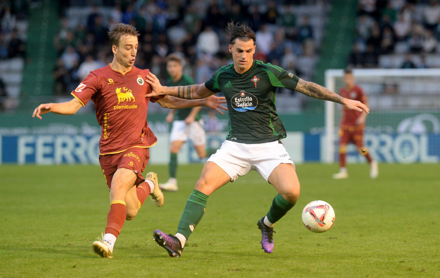 El Racing de Ferrol, necesitado de puntos, recibe a un Levante herido por la Copa