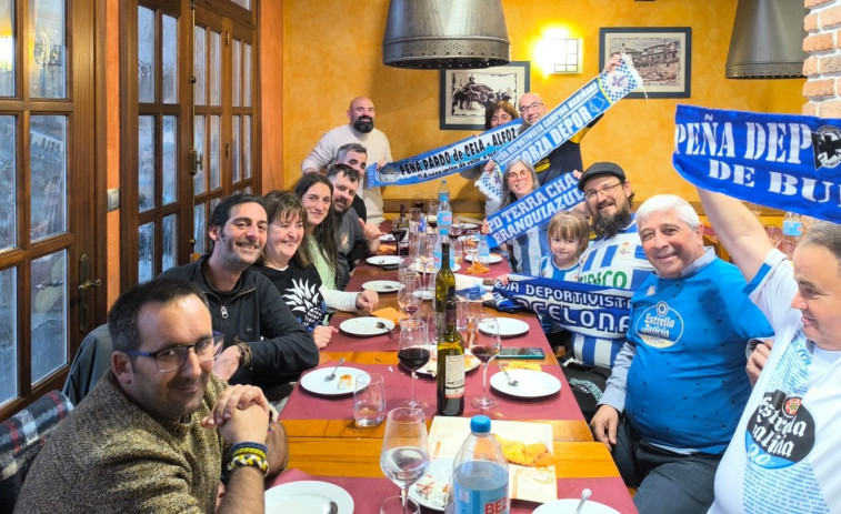 La peña de Burela celebró su tradicional comida de Navidad