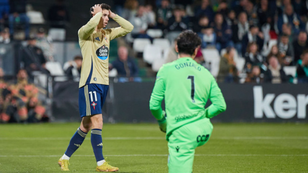 El Racing sigue sin encontrar el camino del gol en un duelo en Castellón  (0-0)