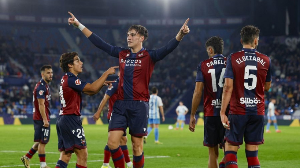 El Levante derriba el muro del Málaga (4-2)