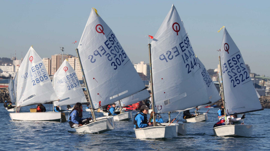 Un total de 150 Optimist en el Cidade da Coruña que cierra la Semana Abanca 2024