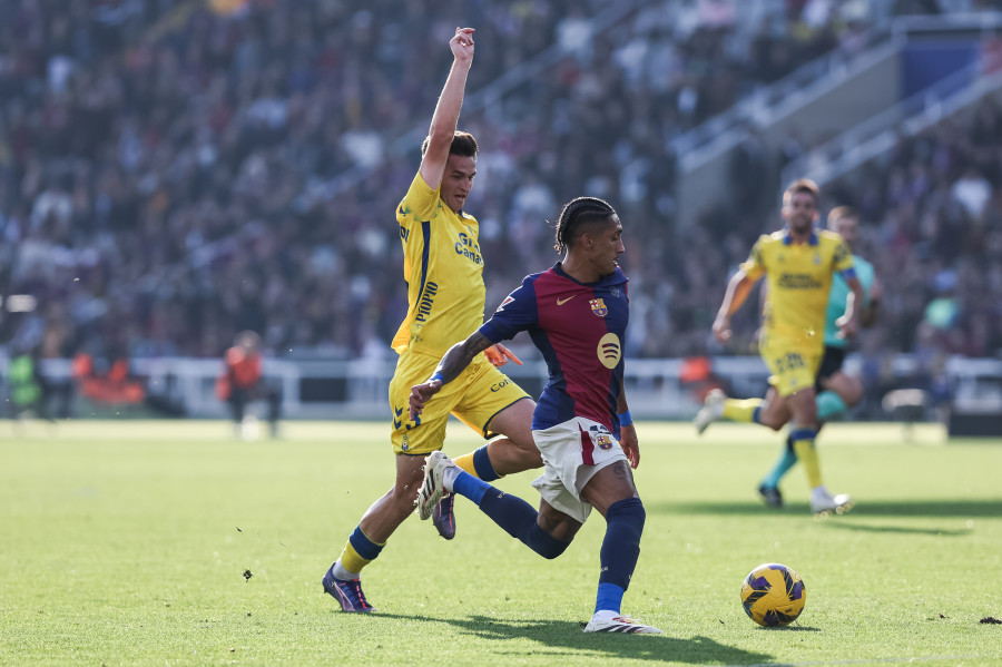 La UD Las Palmas amarga al Barcelona la celebración de su 125 aniversario (1-2)