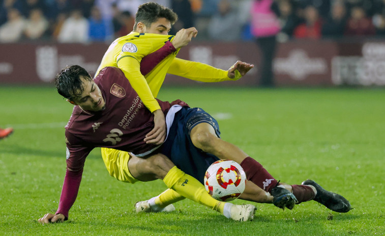 El Pontevedra sorprende a un triste Villarreal  (1-0)