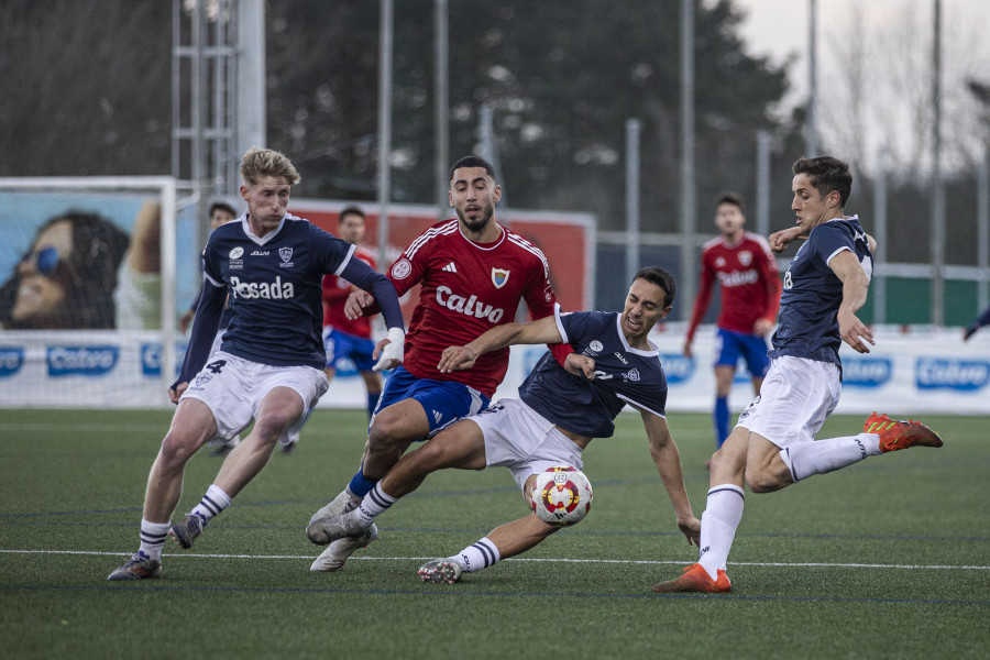 El Arteixo resucita dominando y ganando al Silva en A Grela