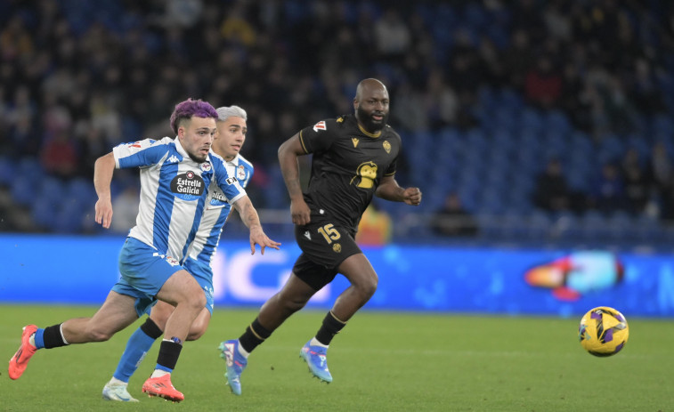 El Deportivo vuelve a tener la pelota, pero mata corriendo