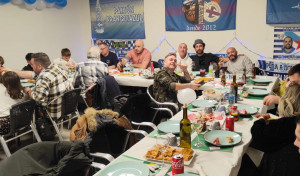 Más de 70 aficionados en la comida navideña de la peña Paixón Branquiazul