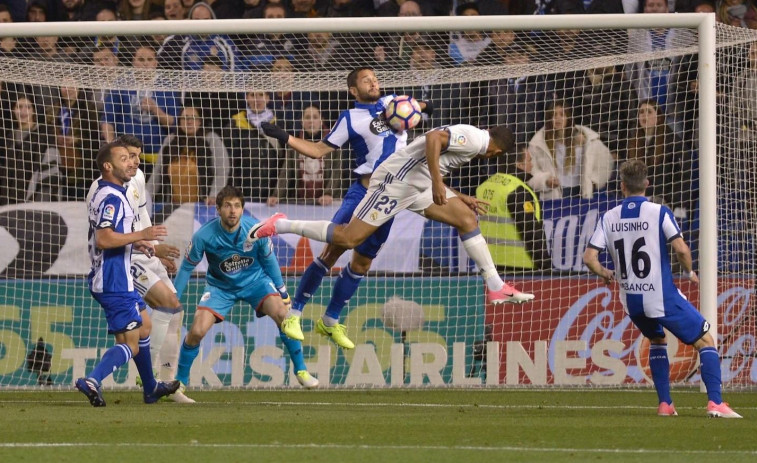 El Dépor encajó más goles en Riazor que ante el Mirandés en trece partidos en toda su historia