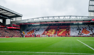 ‘The Kop’ y ‘Gelbe Wand’, la referencia para Riazor